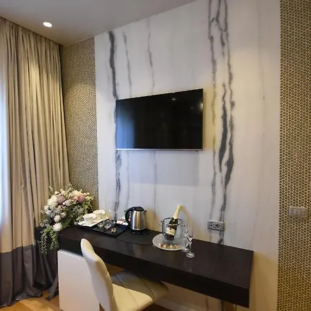 Guest house Luxury Fortuna 4*
