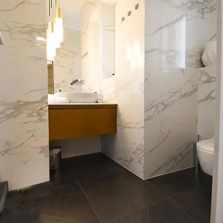 Luxury Fortuna Guest house